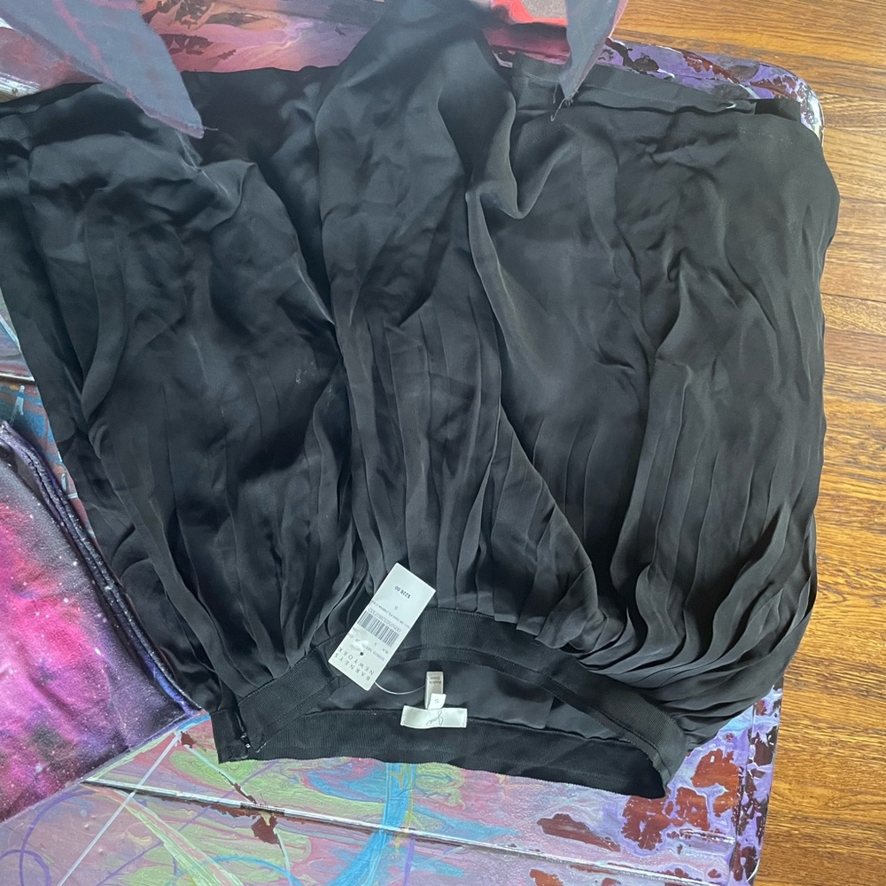 Alice + Olivia Black Pleated Skirt